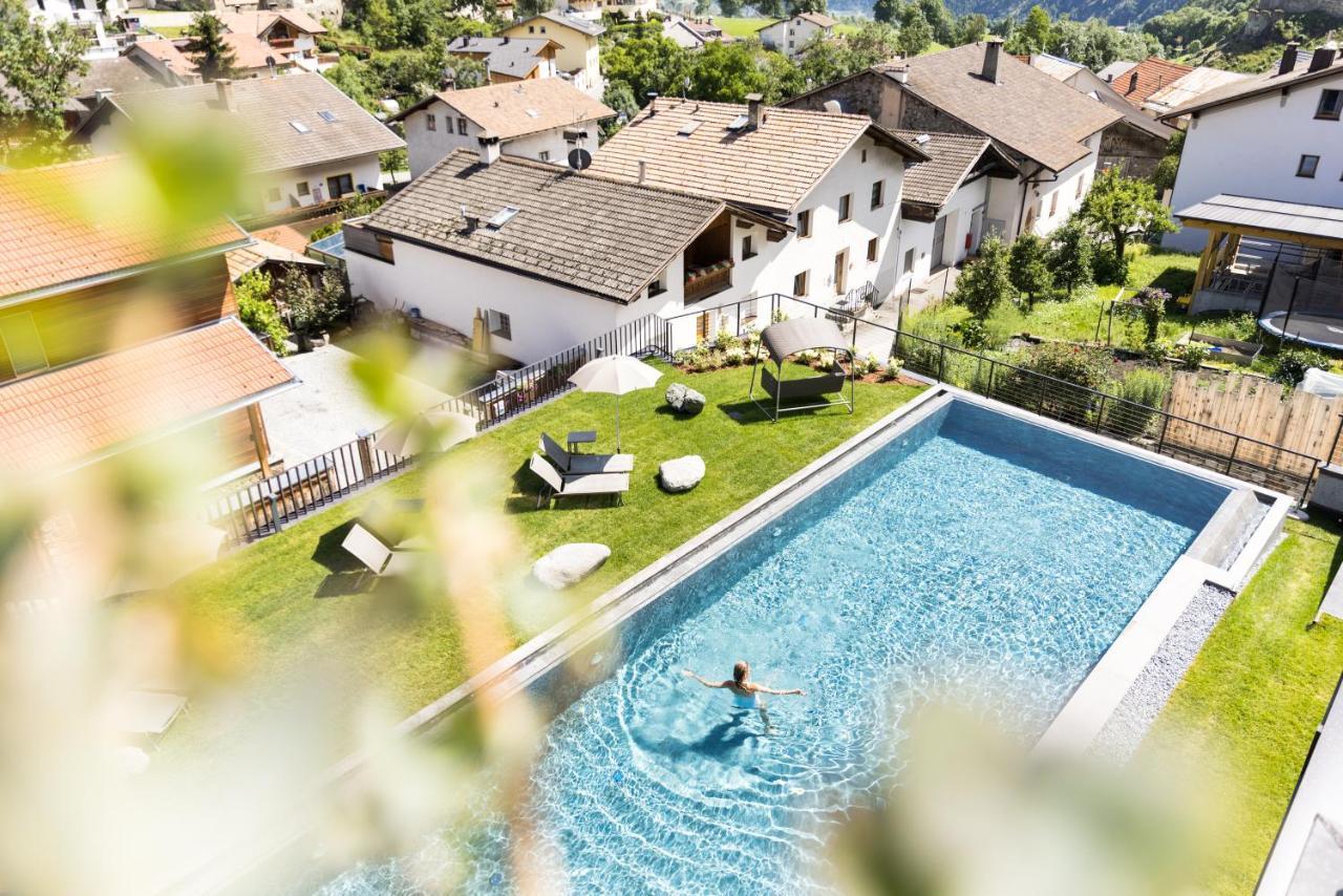 Hotel Weisses Kreuz Burgusio Exteriér fotografie