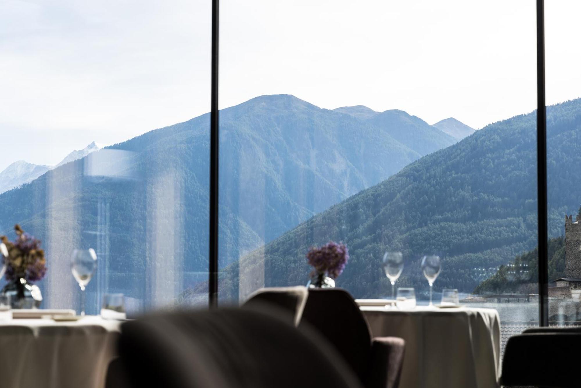 Hotel Weisses Kreuz Burgusio Exteriér fotografie