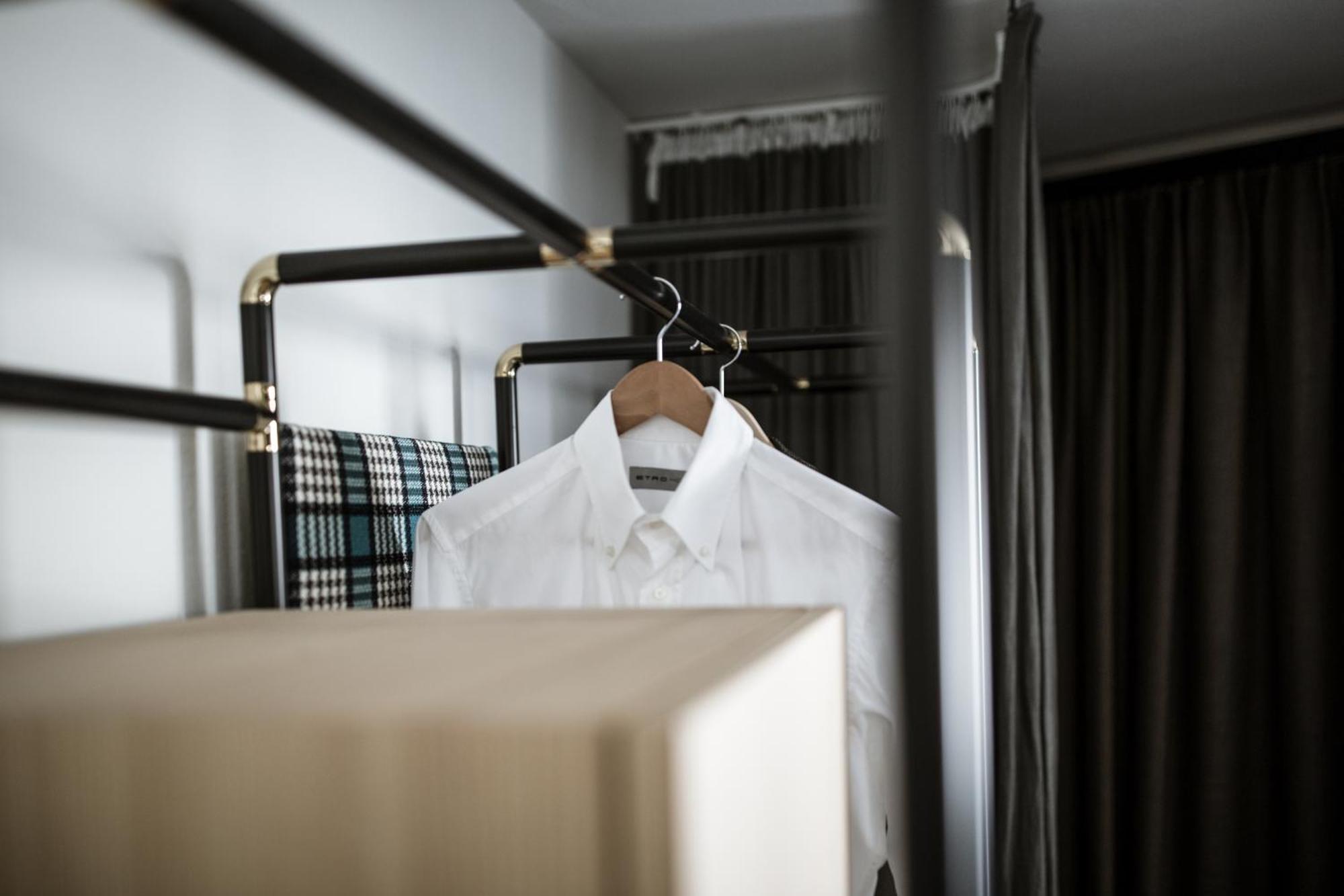 Hotel Weisses Kreuz Burgusio Pokoj fotografie