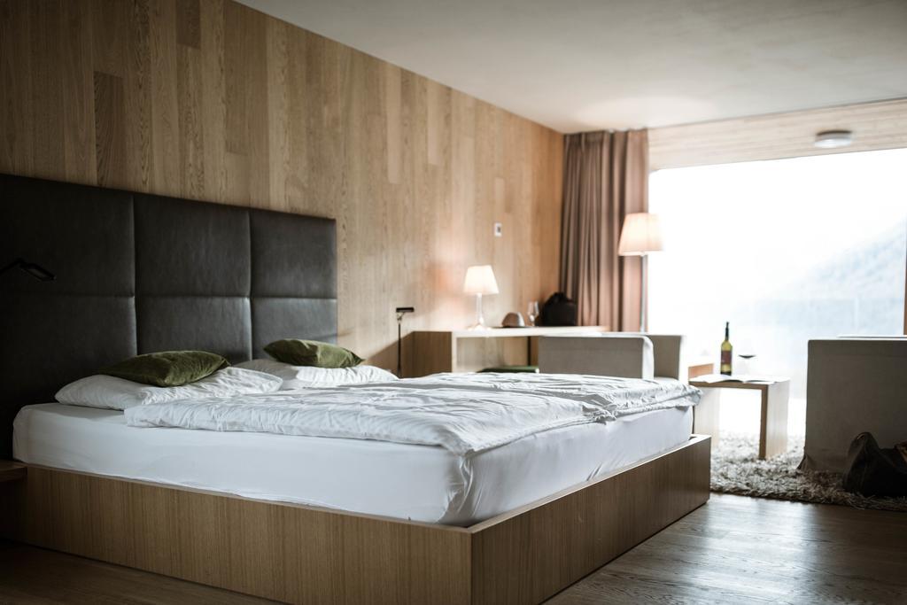 Hotel Weisses Kreuz Burgusio Exteriér fotografie